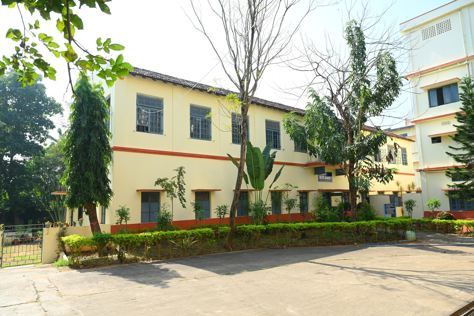 SIR C.R.Reddy College (Autonomous)