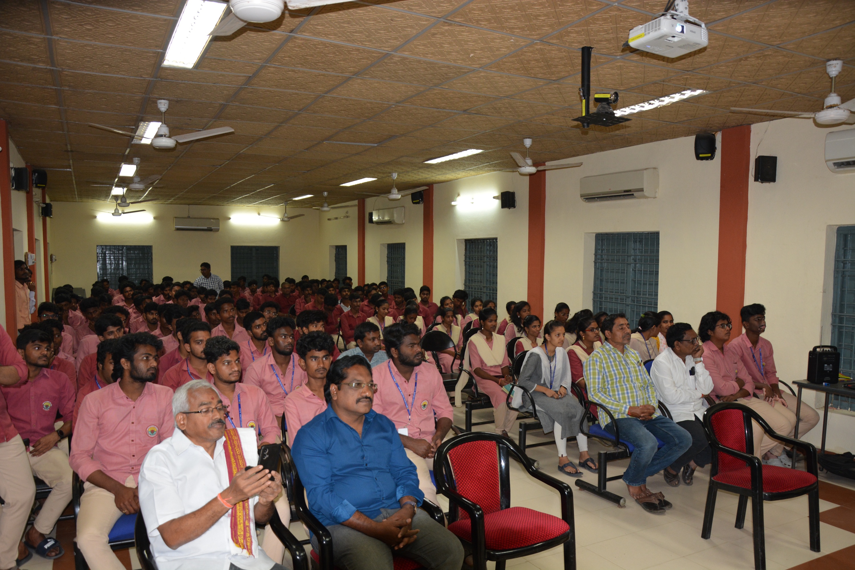 SIR C.R.Reddy College (Autonomous)